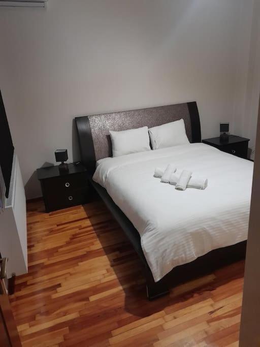 Maison De Luxx , A11 City Center Yenişehir Dış mekan fotoğraf